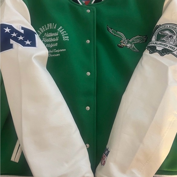 Philadelphia Eagles Green and White Bomber Jacket - Picture 1 of 2